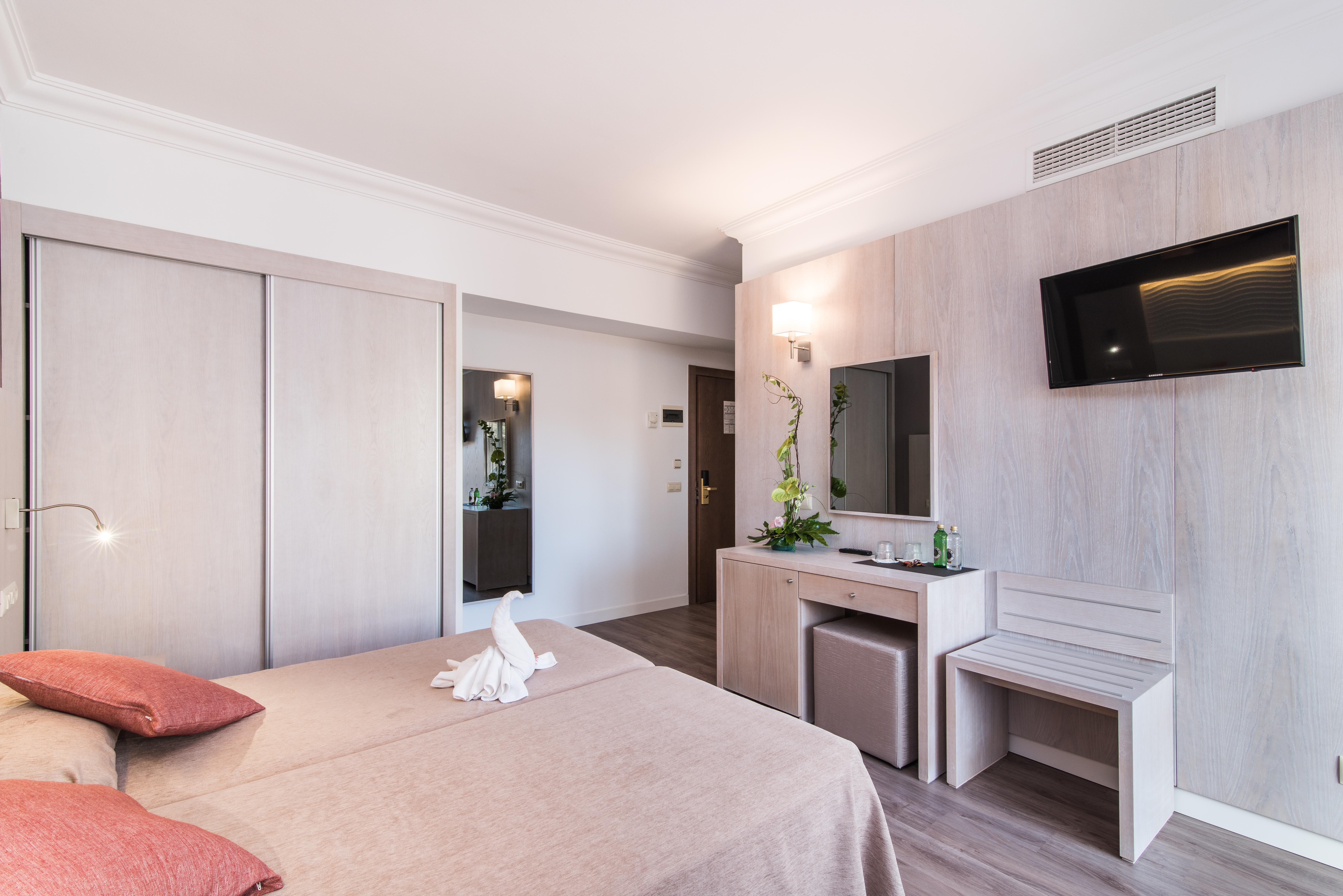 Hotel Baviera Cala Ratjada  Kültér fotó