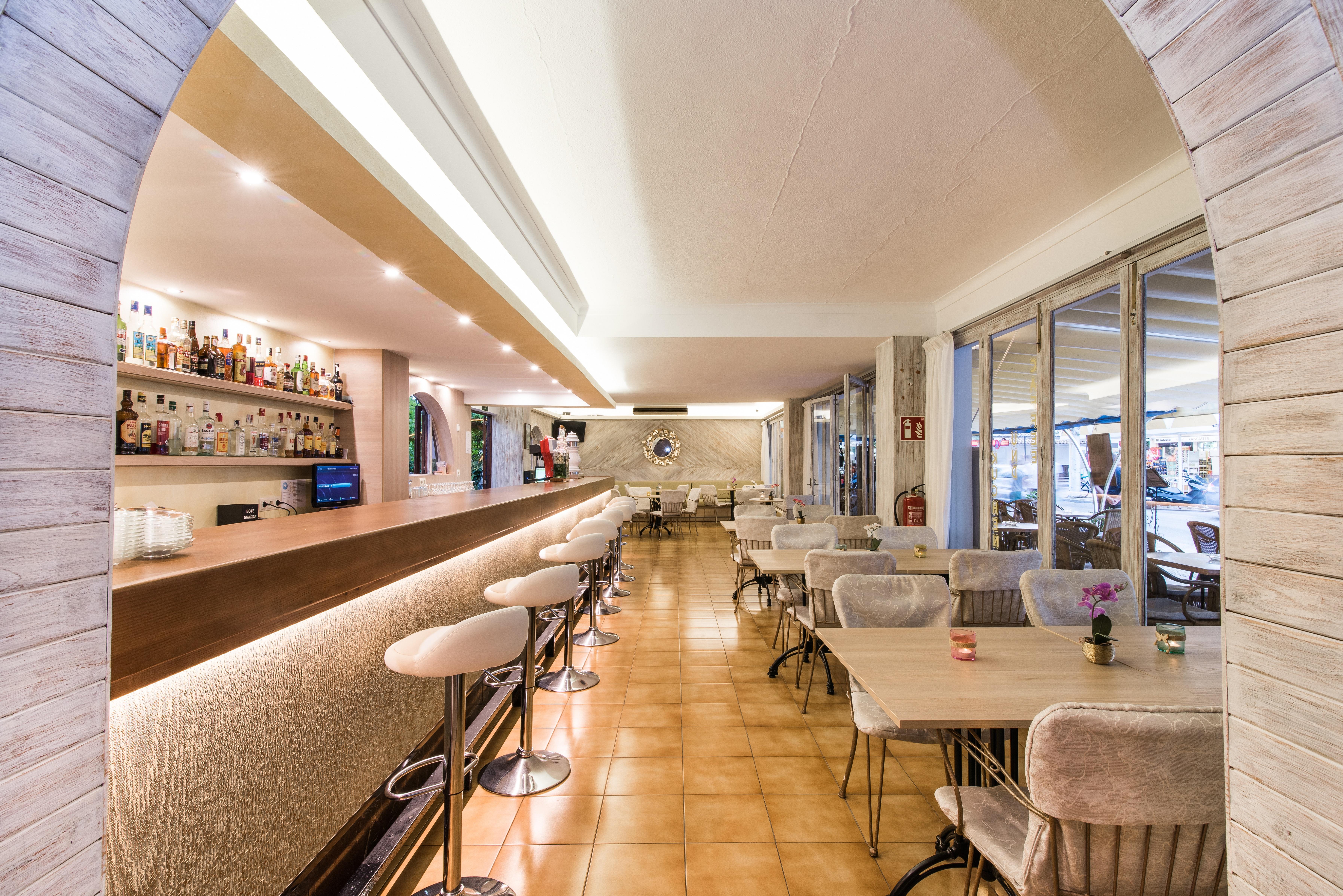 Hotel Baviera Cala Ratjada  Kültér fotó