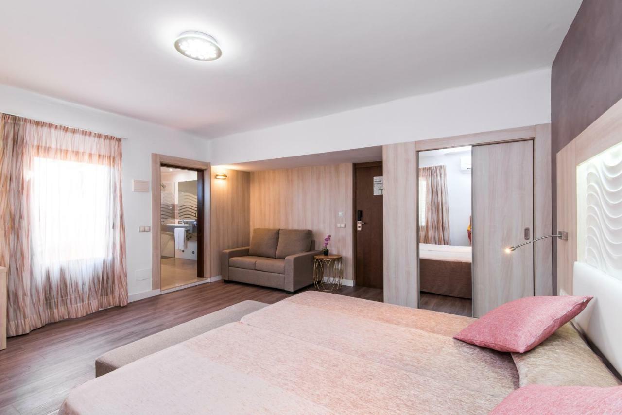 Hotel Baviera Cala Ratjada  Kültér fotó